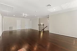 219 Big Hollow Ln, Houston, TX 77042 - Photo 28