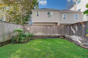 1808 Ridgewood St, Houston, TX 77006 - Photo 4