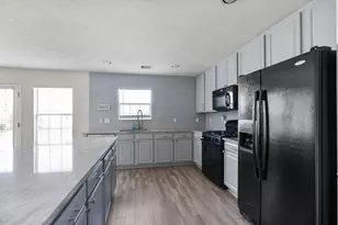 18102 Clayton Bluff Ln, Cypress, TX 77433 - Photo 14