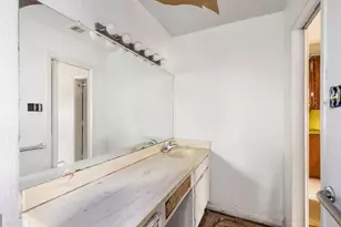 4010 Ascot Ln, Houston, TX 77092 - Photo 16