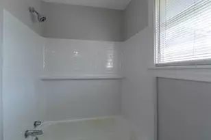 128 1/2 East 23rd St, Houston, TX 77008 - Photo 12