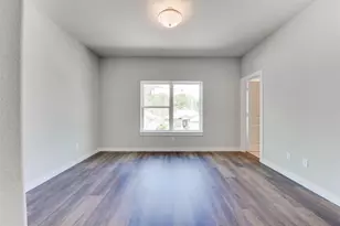 6615 Ezzard Charles Ln, Houston, TX 77091 - Photo 34