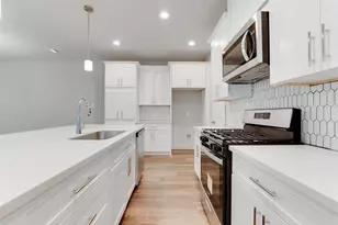 6615 Ezzard Charles Ln, Houston, TX 77091 - Photo 10