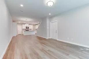 6615 Ezzard Charles Ln, Houston, TX 77091 - Photo 20