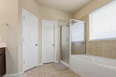 11626 Eagle Ridge Drive, Mont Belvieu, TX 77535 - Photo 14