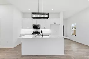 9212 Arvin St, Houston, TX 77028 - Photo 12