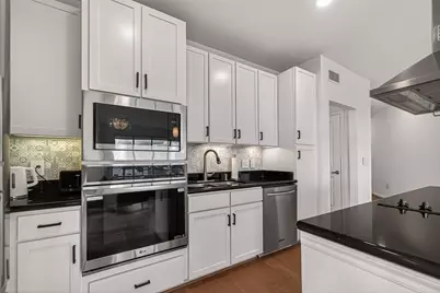 505 Jackson Hill Street #404, Houston, TX 77007 - Photo 6