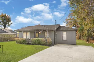 831 Becker St, Channelview, TX 77530 - Photo 2