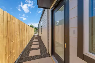 7809 Queen Street #A/B, Houston, TX 77028 - Photo 22