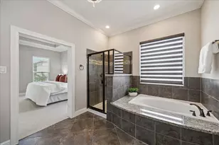 1013 E 27th St, Houston, TX 77009 - Photo 22
