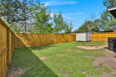 601 E 38th Street, Houston, TX 77022 - Photo 12