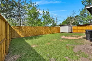 601 E 38th St, Houston, TX 77022 - Photo 12
