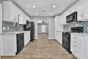 601 E 38th St, Houston, TX 77022 - Photo 10