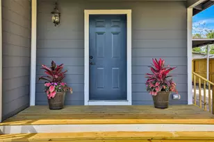 601 E 38th St, Houston, TX 77022 - Photo 2