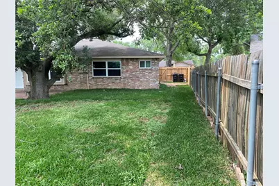 10123 Kent Towne Lane, Sugar Land, TX 77498 - Photo 8