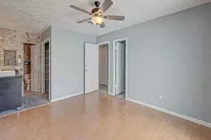 3610 Vineyard Dr, Houston, TX 77082 - Photo 10