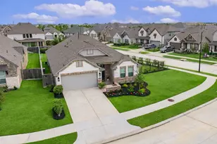 10802 Carolina Willow Ct, Cypress, TX 77433 - Photo 2