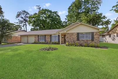 202 Oak Hollow Street, Conroe, TX 77301 - Photo 1