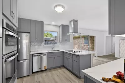 202 Oak Hollow Street, Conroe, TX 77301 - Photo 6