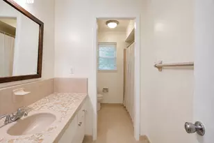 11011 Caribbean Ln, Houston, TX 77089 - Photo 12