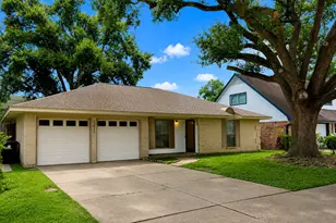 11011 Caribbean Ln, Houston, TX 77089 - Photo 1