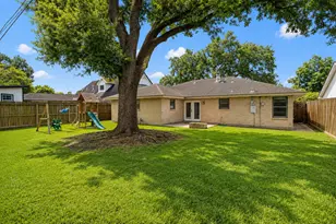 11011 Caribbean Ln, Houston, TX 77089 - Photo 18