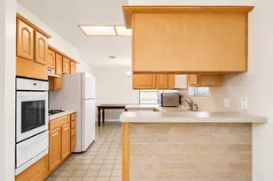 11011 Caribbean Ln, Houston, TX 77089 - Photo 6