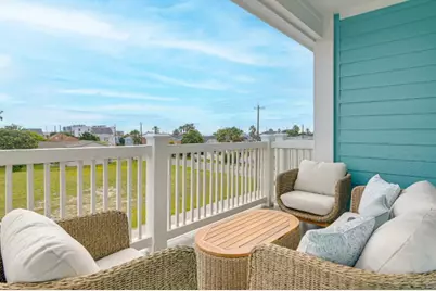 1013 10th Street, Galveston, TX 77550 - Photo 8