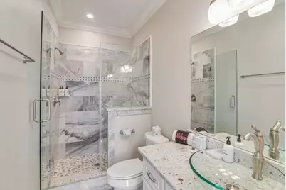 1013 10th Street, Galveston, TX 77550 - Photo 20