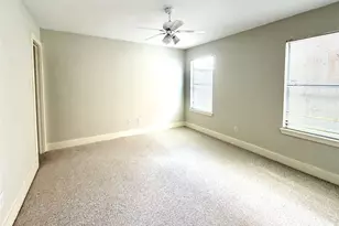 6418 Ferris Dr, Houston, TX 77081 - Photo 8