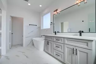 4425 Providence St, Houston, TX 77020 - Photo 32