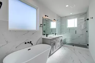 4425 Providence St, Houston, TX 77020 - Photo 34