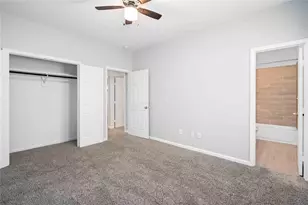 5105 Southwind St, Houston, TX 77033 - Photo 18