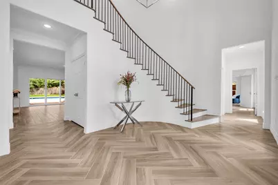 11314 S Williamsburg Drive, Piney Point Village, TX 77024 - Photo 6