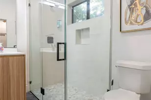 709 Memorial Heights Dr, Houston, TX 77007 - Photo 42