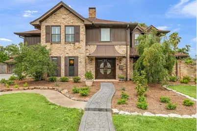 2030 Willowmoss Court, Houston, TX 77008 - Photo 1