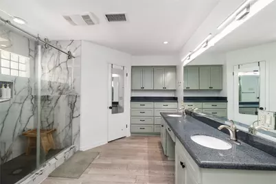 2030 Willowmoss Court, Houston, TX 77008 - Photo 26