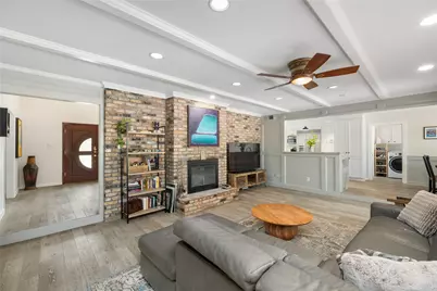 2030 Willowmoss Court, Houston, TX 77008 - Photo 12