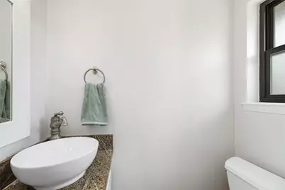 2030 Willowmoss Court, Houston, TX 77008 - Photo 22