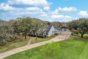 31702 Tall Grass Ln, Fulshear, TX 77441 - Photo 2