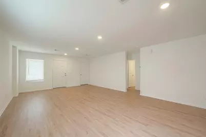 1491 Las Cuevas Drive, Conroe, TX 77301 - Photo 4