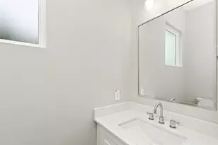 8316 Curry Rd, Houston, TX 77093 - Photo 14