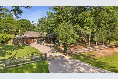 10985 Woods Lane, Cleveland, TX 77328 - Photo 1