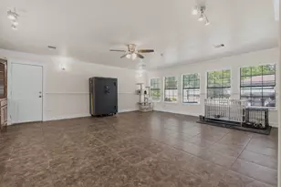 10985 Woods Ln, Cleveland, TX 77328 - Photo 20