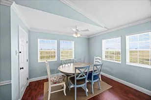 4023 1st St, Galveston, TX 77554 - Photo 26