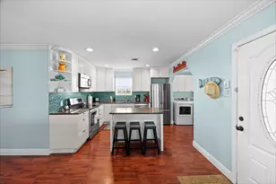 4023 1st St, Galveston, TX 77554 - Photo 30