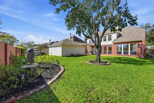 2302 Upland Park Dr, Sugar Land, TX 77479 - Photo 44