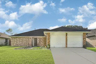 13723 Rocky Bluff Dr, Houston, TX 77085 - Photo 1
