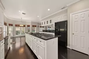 4616 Spruce St, Bellaire, TX 77401 - Photo 20
