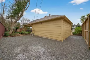 4616 Spruce St, Bellaire, TX 77401 - Photo 46
